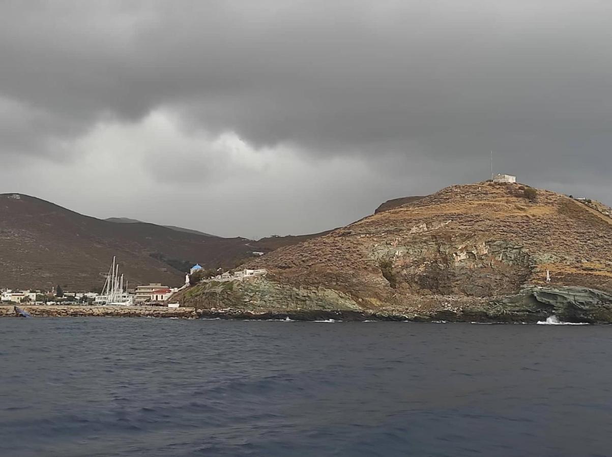 Korissia Kea Islandアパートメント エクステリア 写真